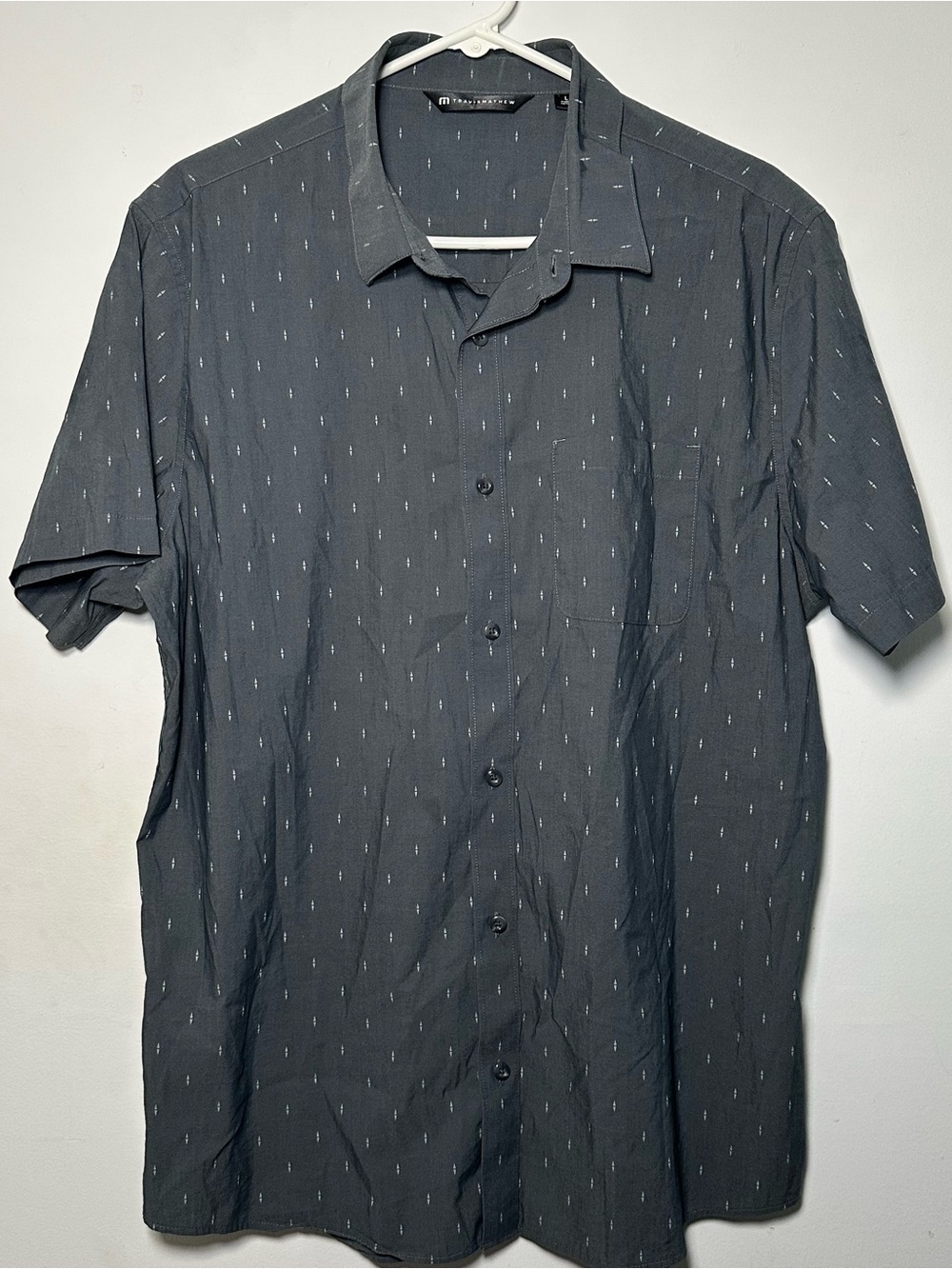 TravisMathew Men’s Gray Short Sleeve Button Front Shirt Geometric Print - Picture 2 of 15